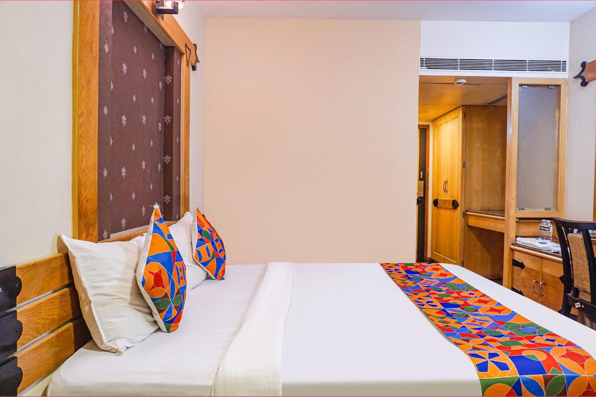 Fabhotel Prime Deccan 8 プネ エクステリア 写真