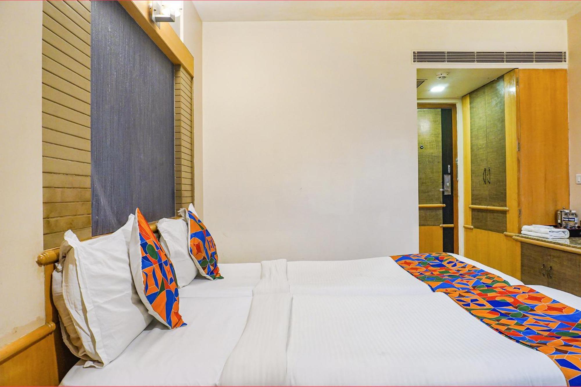 Fabhotel Prime Deccan 8 プネ エクステリア 写真