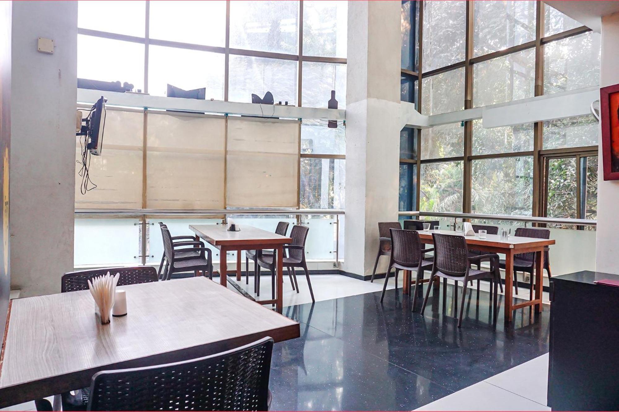 Fabhotel Prime Deccan 8 プネ エクステリア 写真
